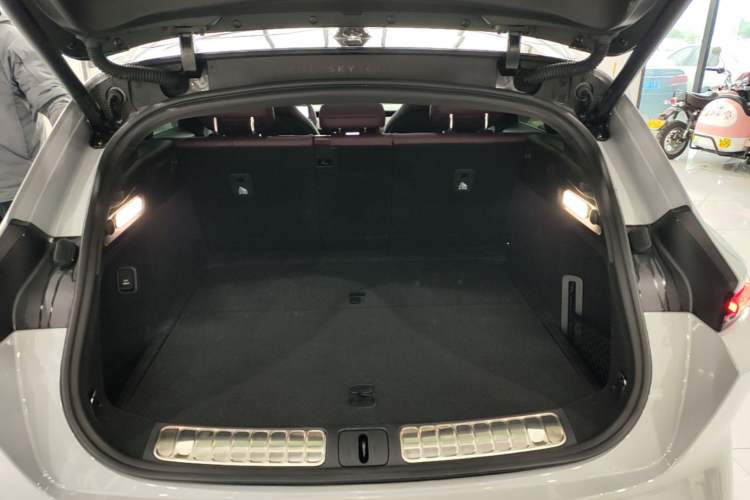 Used Nio ET5T 2024 75kWh Touring Trunk