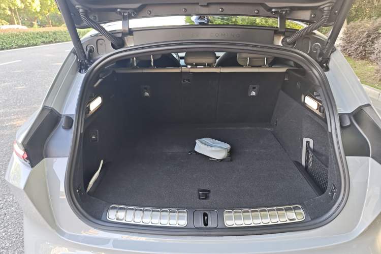 Used Nio ET5T 2024 75kWh Touring Trunk