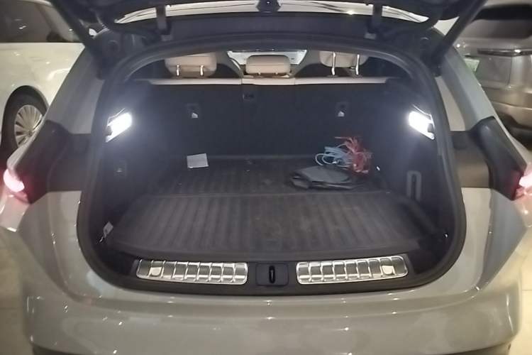 Used Nio ET5T 2024 75kWh Touring Trunk