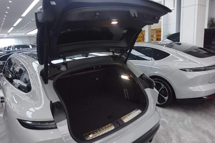 Used Nio ET5T 2024 75kWh Touring Trunk