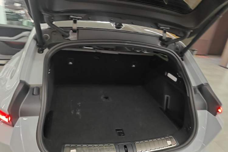 Used Nio ET5T 2024 75kWh Touring Trunk