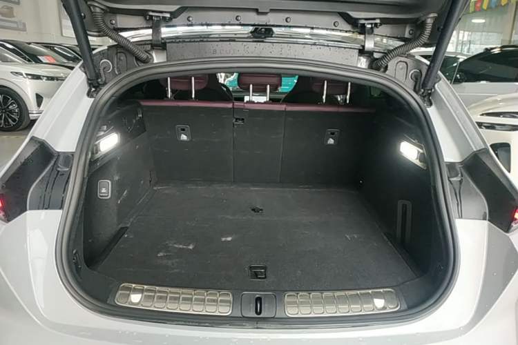 Used Nio ET5T 2024 75kWh Touring Trunk
