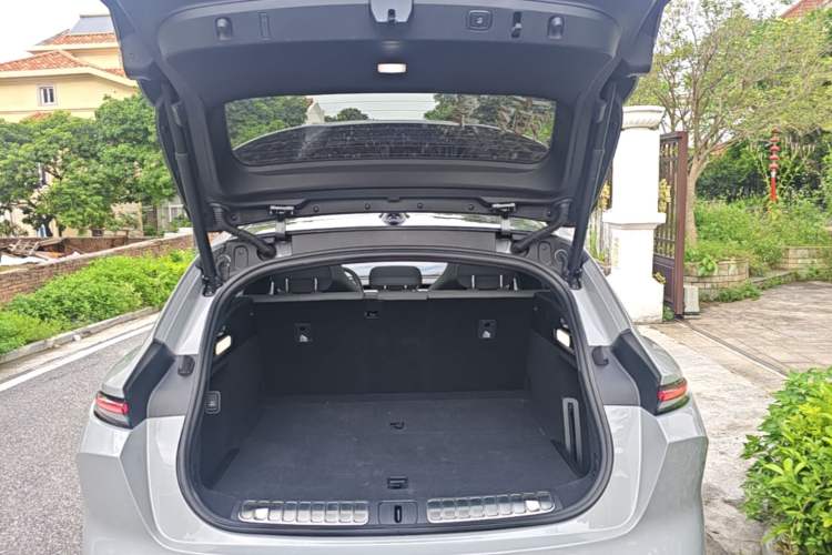 Used Nio ET5T 2024 75kWh Touring Trunk