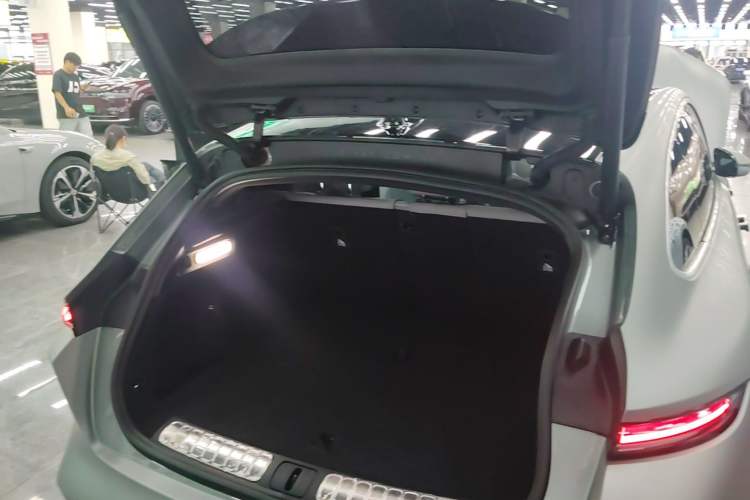 Used Nio ET5T 2024 75kWh Touring Trunk