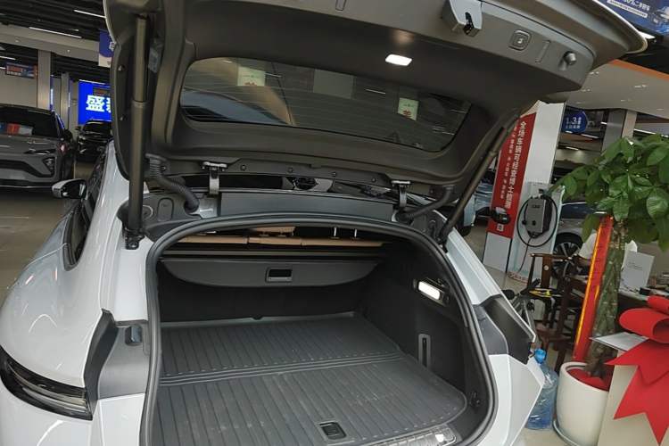 Used Nio ET5T 2024 75kWh Touring Trunk