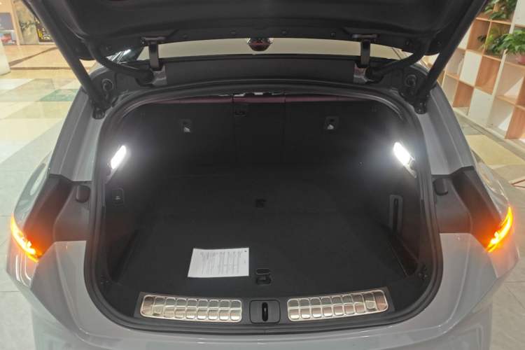 Used Nio ET5T 2024 75kWh Touring Trunk