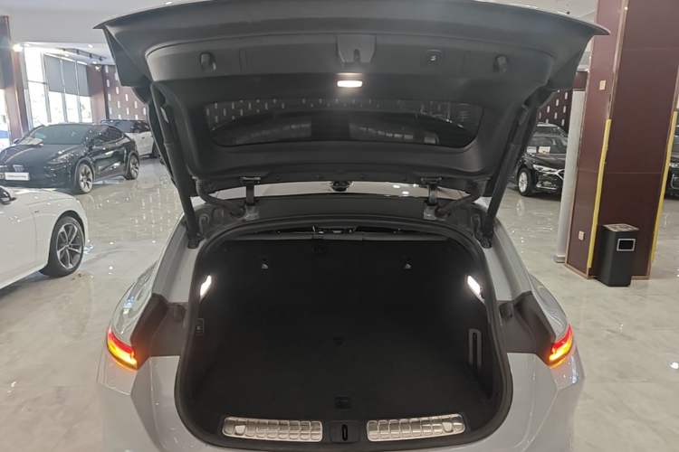 Used Nio ET5T 2024 75kWh Touring Trunk