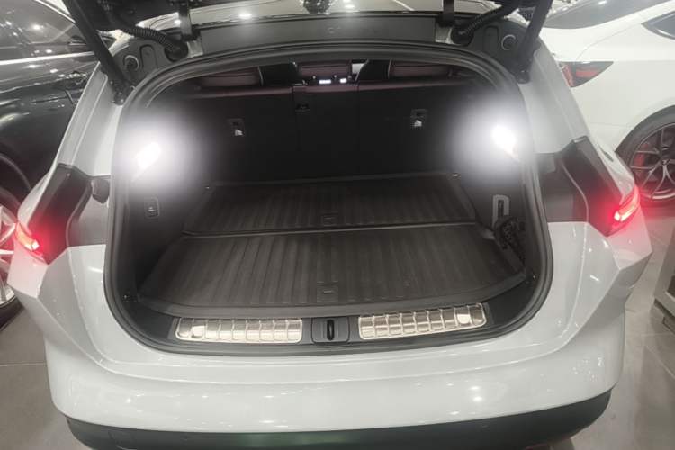 Used Nio ET5T 2024 75kWh Touring Trunk