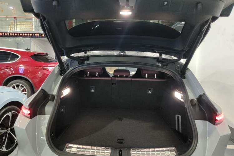 Used Nio ET5T 2024 75kWh Touring Trunk