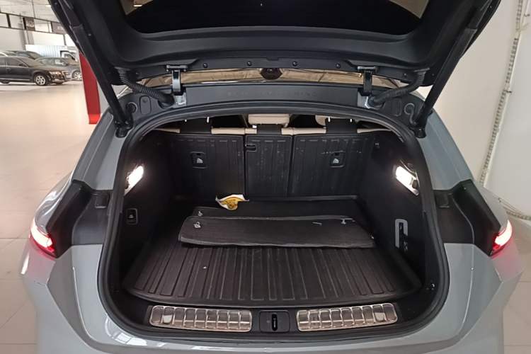 Used Nio ET5T 2024 75kWh Touring Trunk
