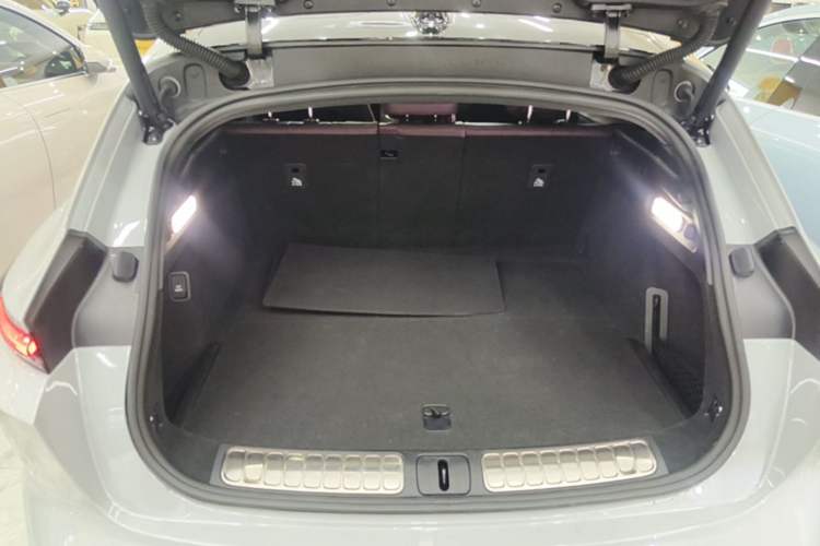 Used Nio ET5T 2024 75kWh Touring Trunk