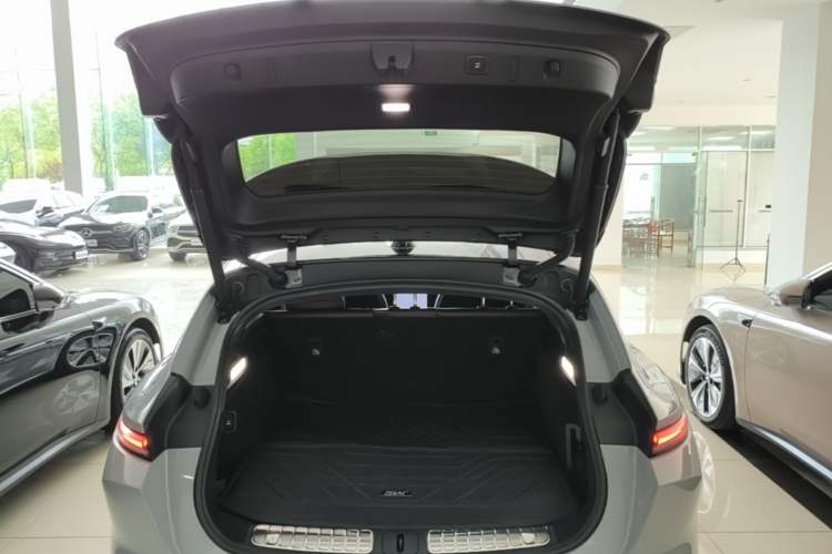 Used Nio ET5T 2024 75kWh Touring Trunk