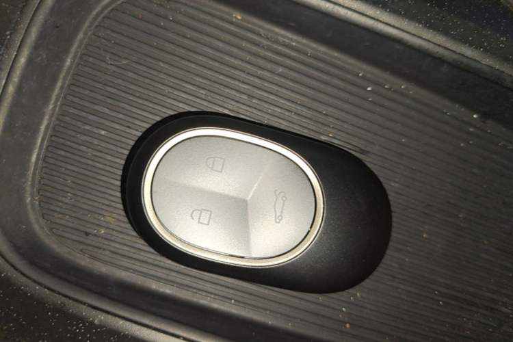 Used Nio ET5T 2024 75kWh Touring Vehicle Key