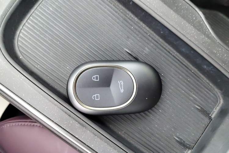 Used Nio ET5T 2024 75kWh Touring Vehicle Key