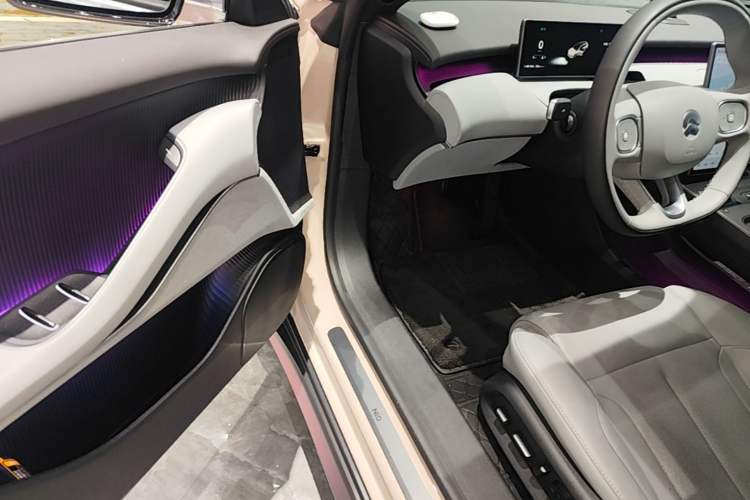 Used Nio ET5T 2024 75kWh Touring Driver Seat