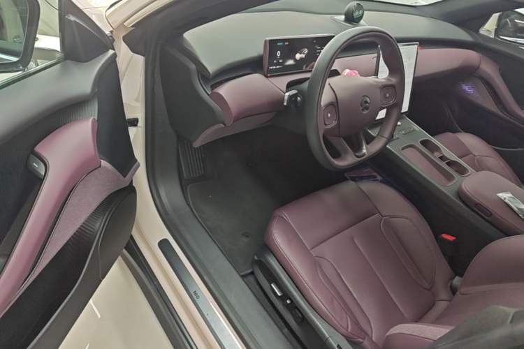 Used Nio ET5T 2024 75kWh Touring Driver Seat