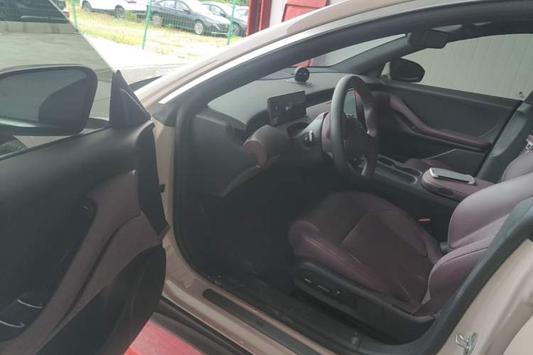 Used Nio ET5T 2024 75kWh Touring Driver Seat