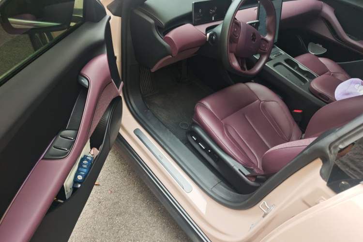 Used Nio ET5T 2024 75kWh Touring Driver Seat