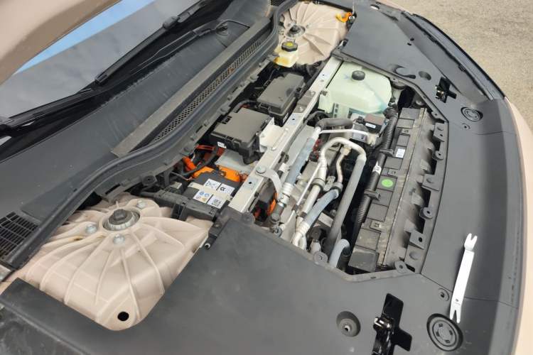 Used Nio ET5T 2024 75kWh Touring Engine Bay Right
