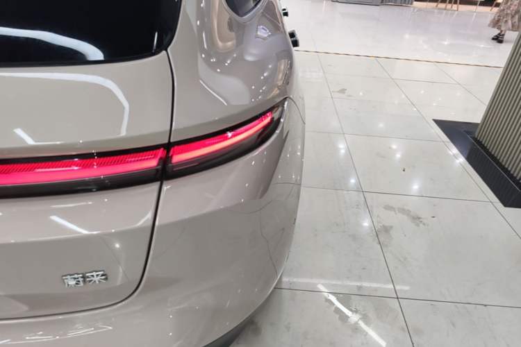 Used Nio ET5T 2024 75kWh Touring Exterior 1