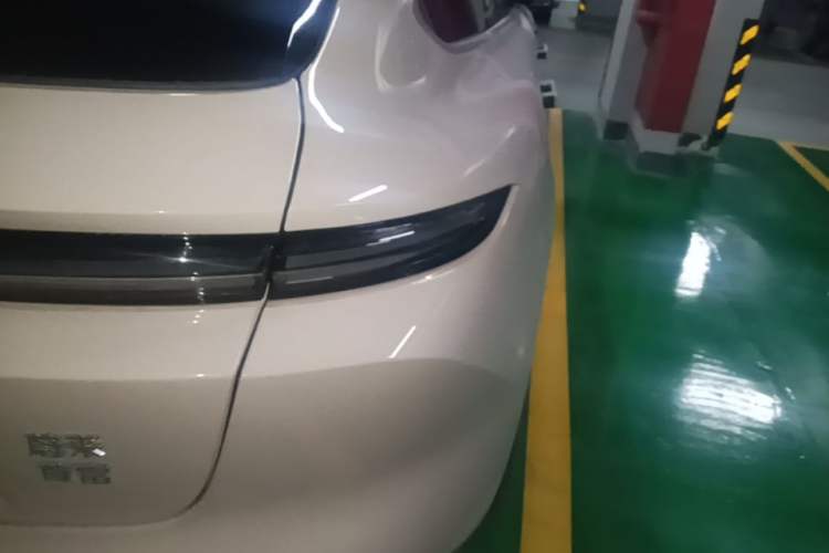 Used Nio ET5T 2024 75kWh Touring Exterior 3