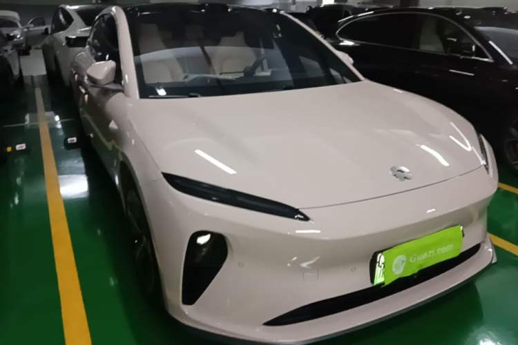 Used Nio ET5T 2024 75kWh Touring Front Right 45 Deg