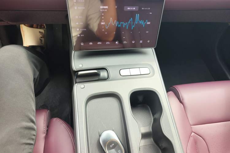 Used Nio ET5T 2024 75kWh Touring Gear Lever