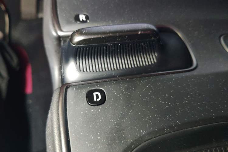 Used Nio ET5T 2024 75kWh Touring Gear Lever