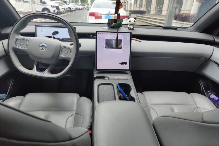 Used Nio ET5T 2024 75kWh Touring Center Console