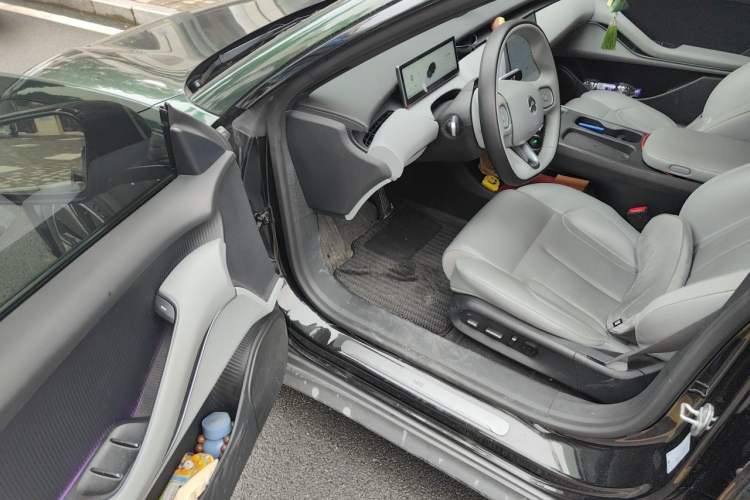 Used Nio ET5T 2024 75kWh Touring Driver Seat