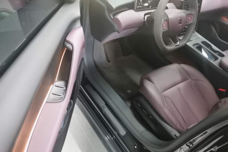 Used Nio ET5T 2024 75kWh Touring Driver Seat