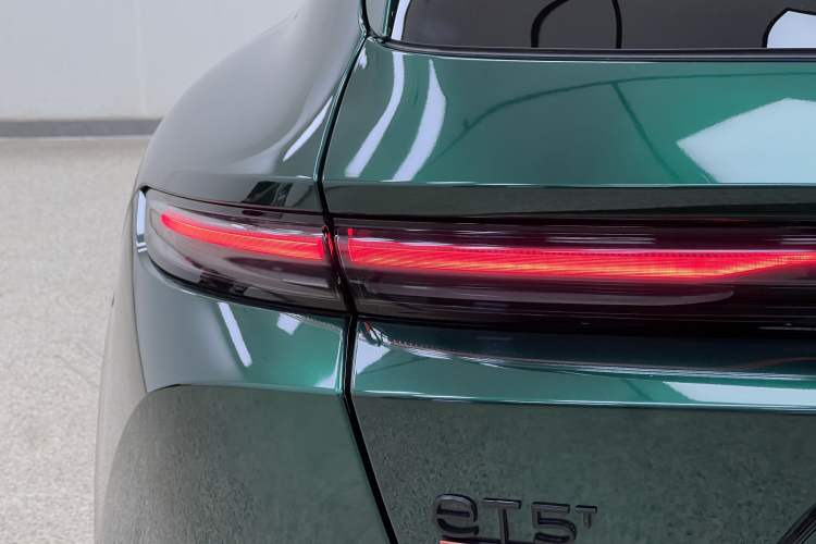 Used Nio ET5T 2024 75kWh Touring Exterior 7