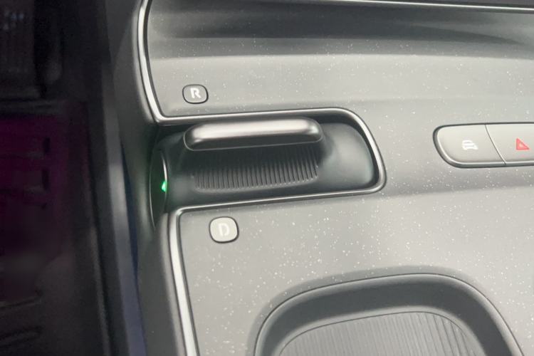 Used Nio ET5T 2024 100kWh Touring Gear Lever