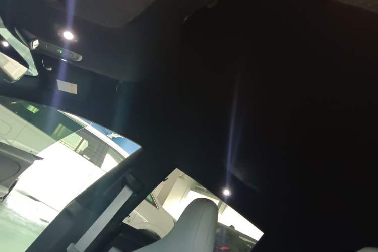 Used Nio ET5T 2024 75kWh Touring Headliner