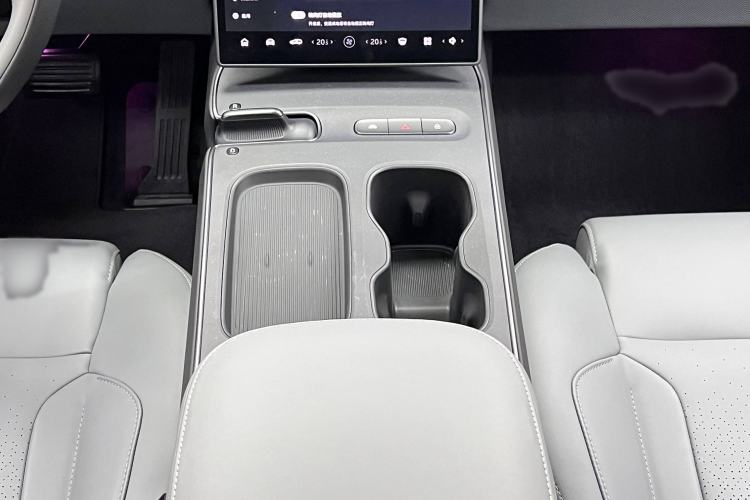 Used Nio ET5T 2024 75kWh Touring Interior 11