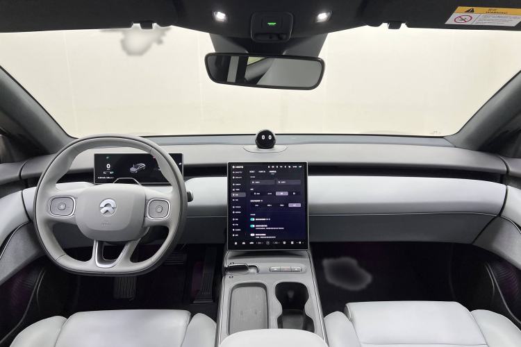 Used Nio ET5T 2024 75kWh Touring Interior 12