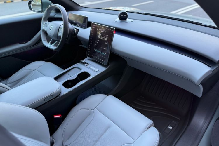 Used Nio ET5T 2024 100kWh Touring Interior 5