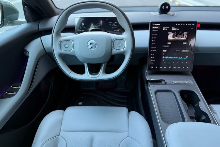 Used Nio ET5T 2024 100kWh Touring Interior 9