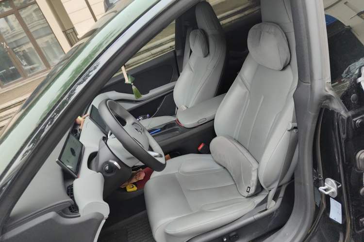 Used Nio ET5T 2024 75kWh Touring Left Front Seat