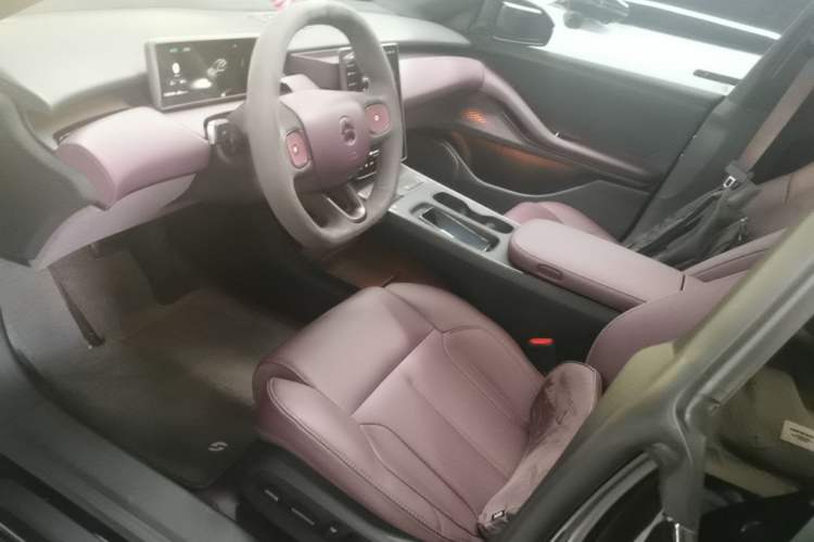 Used Nio ET5T 2024 75kWh Touring Left Front Seat