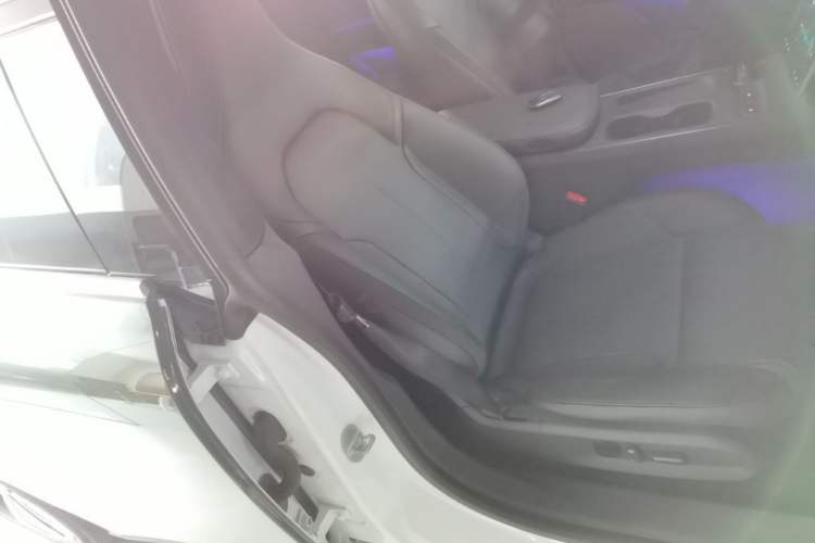 Used Nio ET5T 2024 100kWh Touring Right Front Seat