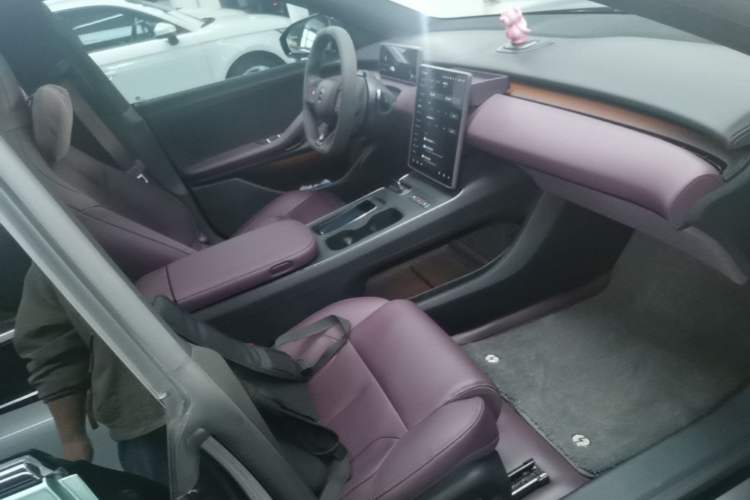 Used Nio ET5T 2024 75kWh Touring Right Front Seat
