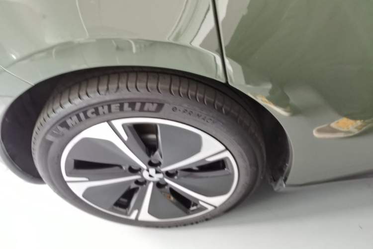 Used Nio ET5T 2024 100kWh Touring Right Rear Wheel Hub