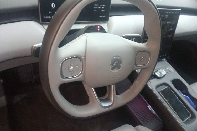 Used Nio ET5T 2024 75kWh Touring Steering Wheel