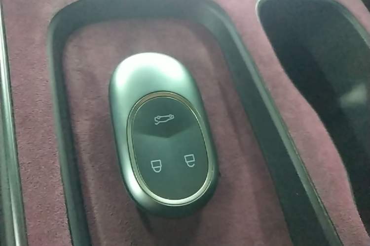 Used Nio ET5T 2024 75kWh Touring Vehicle Key