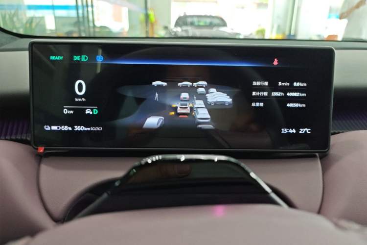 Used Nio ET5T 2024 75kWh Touring Instrument Cluster