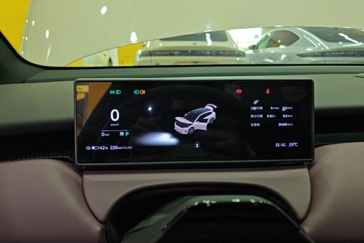 Used Nio ET5T 2024 75kWh Touring Instrument Cluster