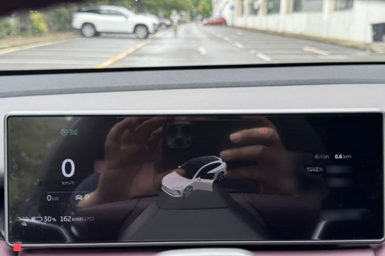 Used Nio ET5T 2024 75kWh Touring Interior 11
