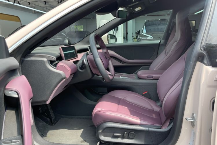 Used Nio ET5T 2024 75kWh Touring Interior 12