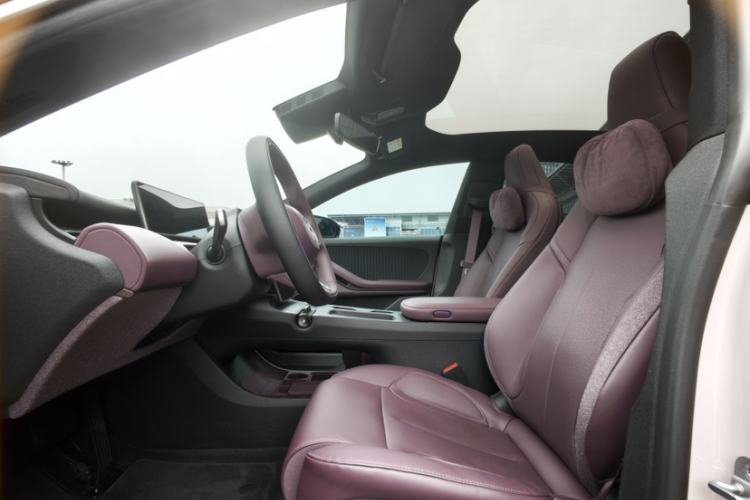 Used Nio ET5T 2024 75kWh Touring Interior 3